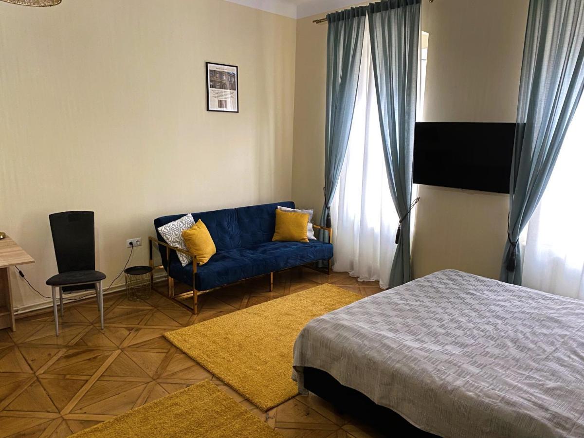 Boem 2 Sibiu Old Town Apartment Bagian luar foto