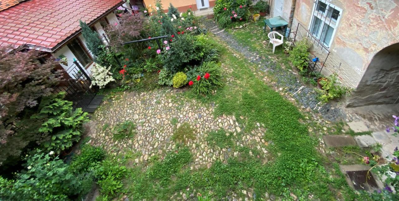 Boem 2 Sibiu Old Town Apartment Bagian luar foto