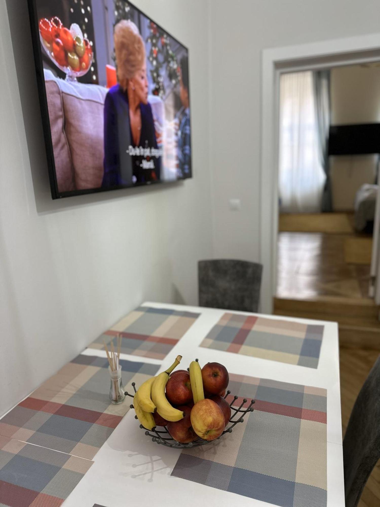 Boem 2 Sibiu Old Town Apartment Bagian luar foto